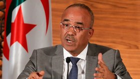 حسن عريبي يهاجم حكومة بدوي