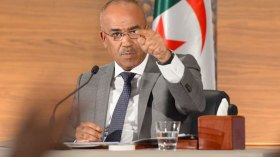 بدوي يتحدّى الحراك ويأمر الوزراء بالنزول إلى الشارع!