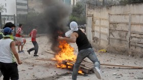 جرحى وتحطيم سيارات في “حرب شوارع” ببريكة وقسنطينة