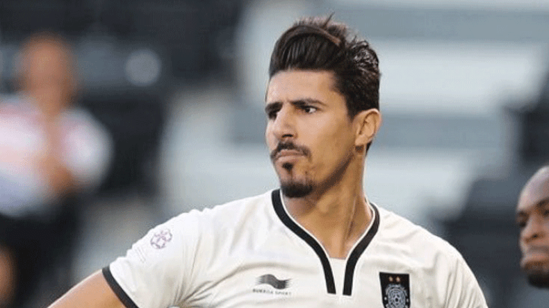 31 هدفا في جعبة بونجاح