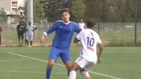 نجم جزائري جديد يسطع في بيت ليون