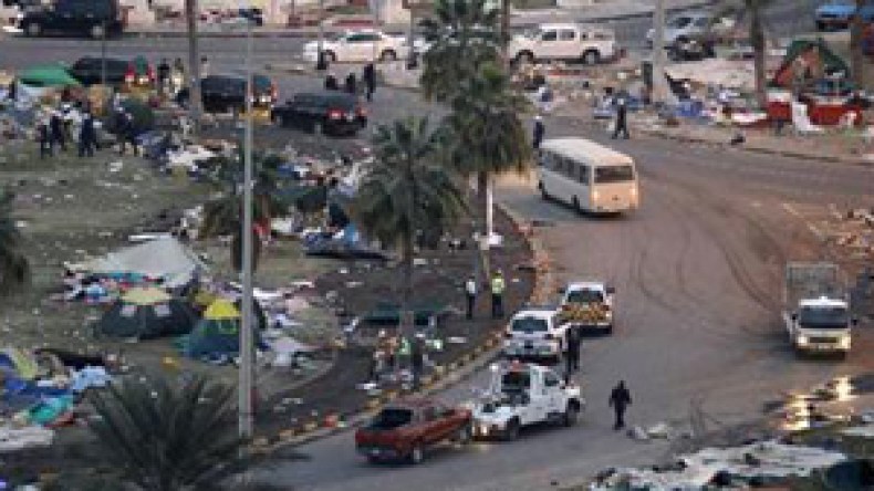 مقتل ثلاثة أشخاص في حملة الشرطة لإخلاء ساحة اللؤلؤة بالبحرين