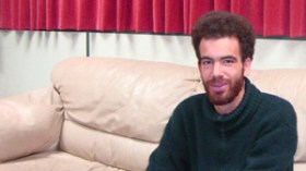 شاب ألماني يلتقي والده الجزائري بعد 27 سنة