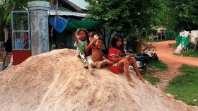 “الشروق العربي” تحقق في أسواق دعارة الأطفال في كامبوديا