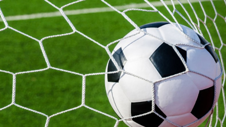 لاعبون نالوا الملايير يعانون الفقر وآخرون ضيّعوا الاحتراف بسبب الانحراف