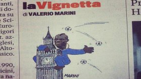 صحيفة إيطالية تعتذر لبالوتيلي بعد نشرها رسماً مسيئاً