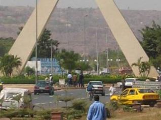 Espionnage économique au Sahara et au Sahel au profit de Paris et de Washington