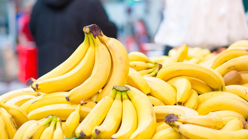 حجز 60 طنا من الموز كانت مخبأة بغرف التبريد بمفتاح