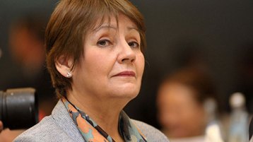 عين بن غبريط على 4 ملايين عاطل