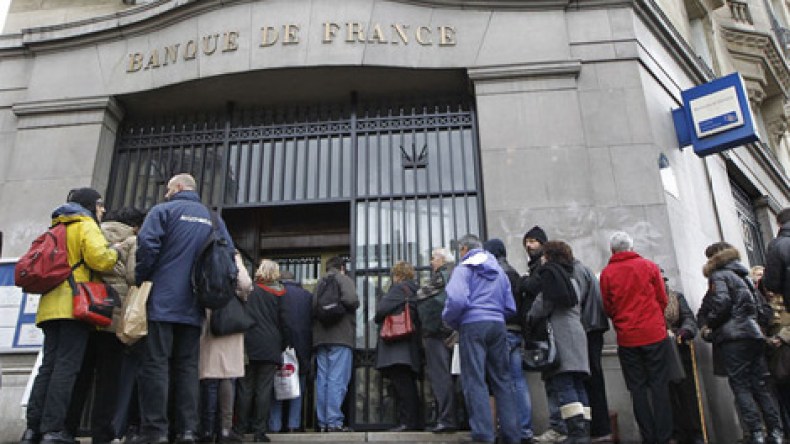 تجميد أرصدة تاجر جزائري مقيم بفرنسا بتهمة دعم الإرهاب