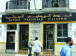 Le gouverneur de la Banque d’Algérie: La crise financière mondiale menace le pays