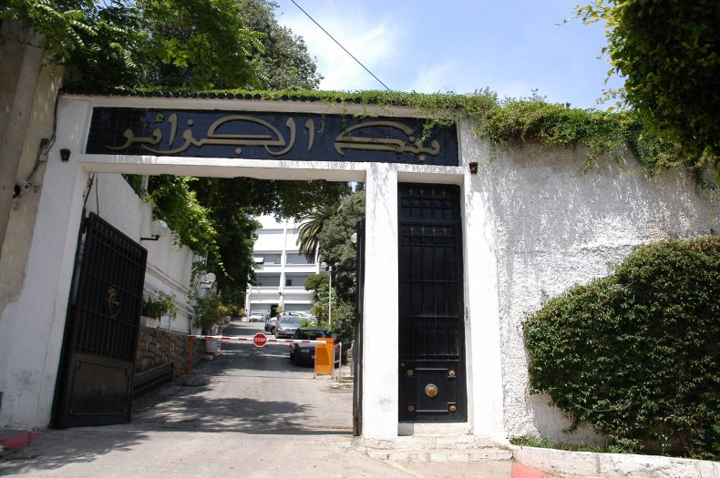 L'Algérie assure le financement des investissments publics pour 2 ans