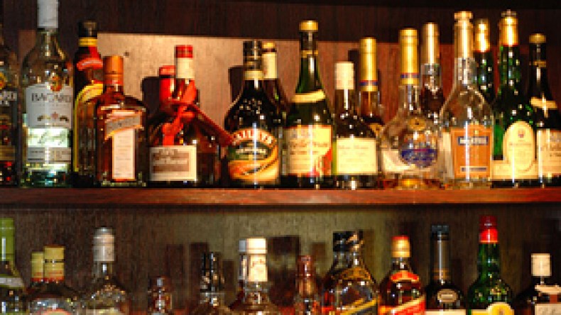 الشعب يريد غلق المخمرات ببلدية عين البية في وهران