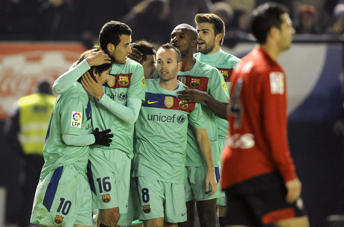 Barca travel in style to stay top