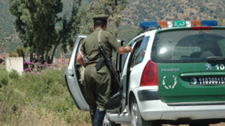 ابن إحدى العجوزين (بارون) عمره 27 سنة ومسؤول عن تهريب الكيف بين المغرب والجزائر