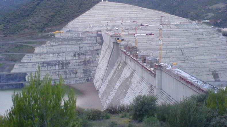 500  رجل أعمال يقترحون تمويل المشاريع بدل الخزينة العمومية