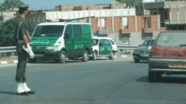 Security forces evacuate western coasts following disclosure of a terrorist plan