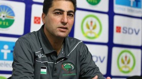 مدرب “الفدائي” ينجز شريط فيديو ويهديه لجماهير “الخضر”