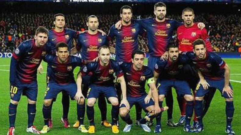 برشلونة “تدغدغ” الفلسطينيين بزيارة وقت الإفطار قبل 24 ساعة من التوجه إلى إسرائيل