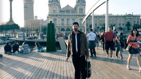 ساحة كولمبوس التي حولها العرب إلى تجمع للعشاق