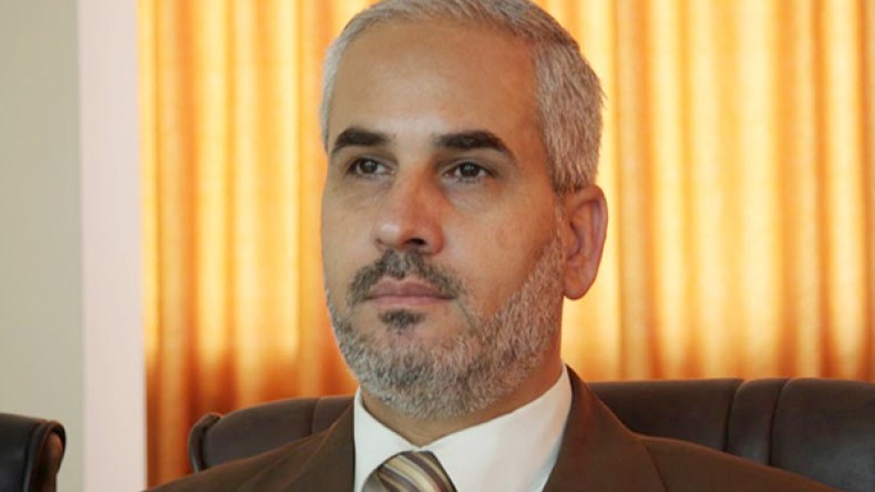 قرار إجراء الانتخابات بالضفة من دون حماس تكريسٌ خطير للانقسام