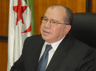 Several Unions freeze key sectors' activities in Algeria