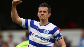 لاعب انجليزي ينتقد سكوت العالم عما يجري في غزة.. ويسخر من اليهود