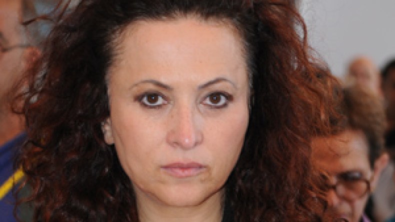 عندما تصل المرأة إلى السلطة تصبح أكثر قمعا ونزار ليس “شاعر المرأة”