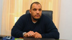 على وزارة الفلاحة وقف تدعيم القمح والطماطم لحماية أموال الدولة من النهب