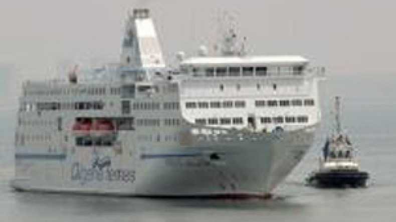 جزائريون مغتربون في إسبانيا يقضون العيد بميناء أليكانت