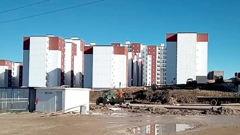 عصابة تسطو على الأبواب الخشبية لمشروع 520 مسكن بأولاد فايت