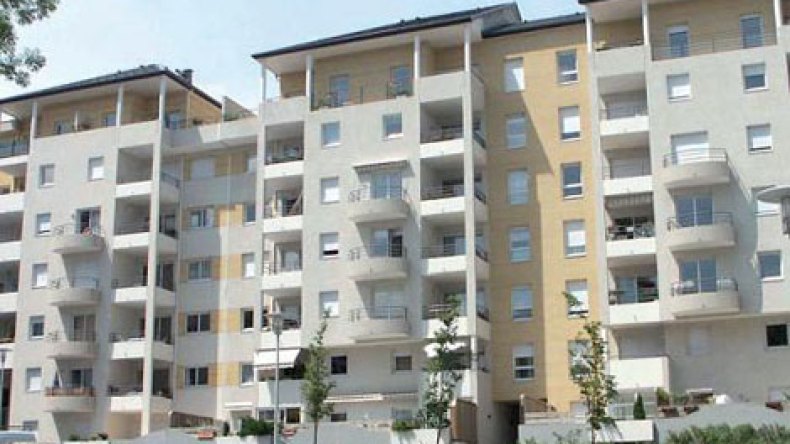 عصابة تمنح سكنات اجتماعية وترقوية وقطع أرضية بـ80 مليونا