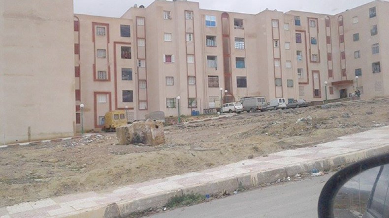 بائع عصافير يذبح أمّه وأخته ويقطع رأسيهما بالمدية