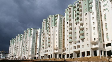 La crise pétrolière aura des répercussions négatives sur le programme des logements