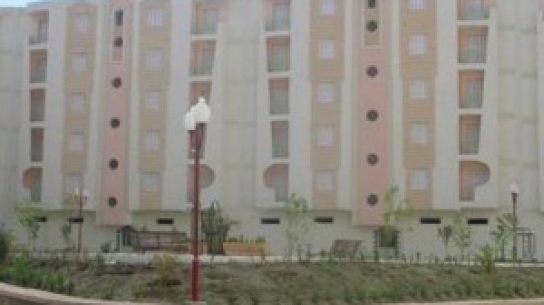موسى يسجل “تقدما” في احترام آجال إنجاز المشاريع السكنية