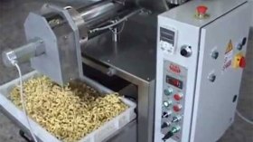 فضلات فئران فوق المعجنات في مصنع سري بباتنة