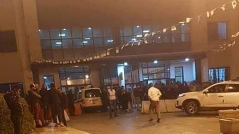 ميكانيكي يقتل شابا ويصيب والده دهسا متعمدا بباتنة