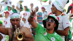 مناصرون من بريكة يتحدون الصعاب ويؤكدون وفاءهم  للمنتخب