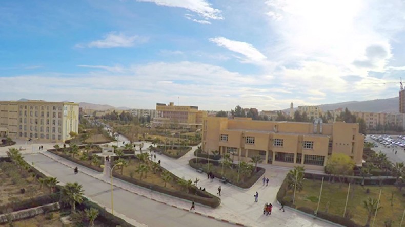 “الفلسفة وأسئلة الراهن” موضوع نقاش يوم دراسي بجامعة باتنة