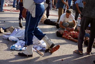 A suicide bomber surrenders east of Algeria