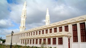 الشاب المتنصر بباتنة ينطق بالشهادتين بين أيدي الإمام