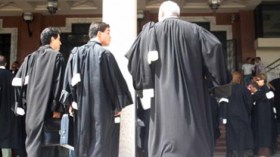 صحافيو وهران ينددون بتجاوزات نقيب المحامين