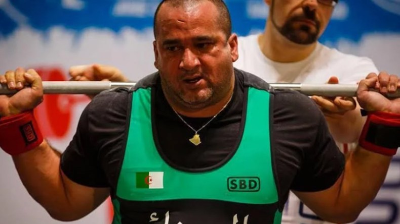 تكريم بوغالم ومخلوفي يعتذر