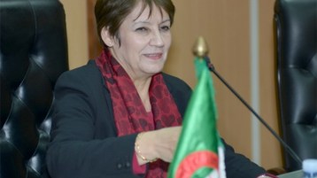 أنا ولا أحد‮!‬