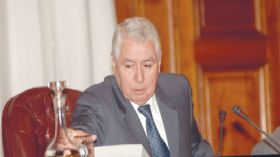 الأرندي يقترح نظام حكم شبه رئاسي