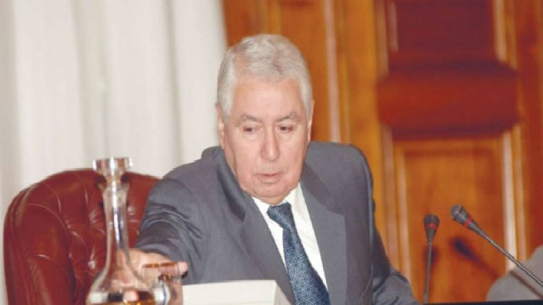 الأرندي يقترح نظام حكم شبه رئاسي