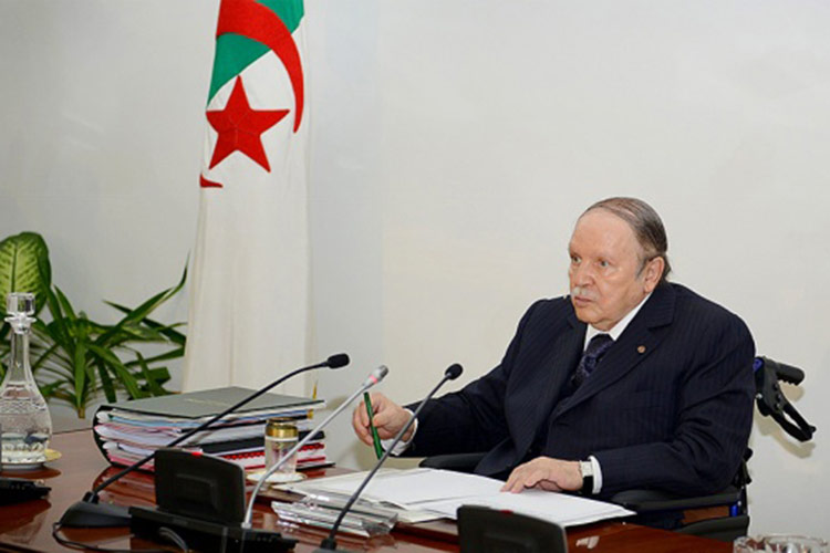 Bouteflika: “Le projet de révision constitutionnelle bientôt rendu public”