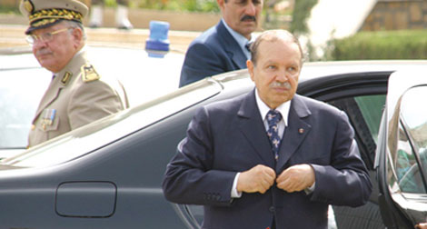 Makri: “L’objectif des décisions de Bouteflika est le quatrième mandat ou le prolongement du troisième”