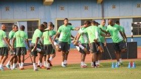 الطقس معتدل في كيغالي وبساط الملعب لا يبعث على الإرتياح