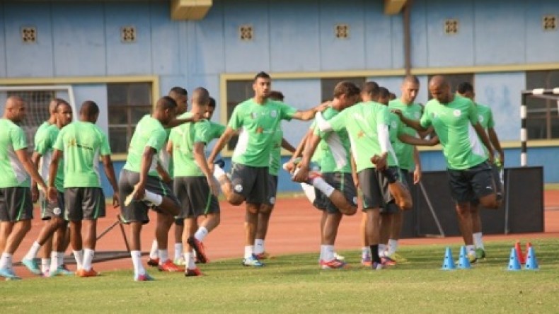 الطقس معتدل في كيغالي وبساط الملعب لا يبعث على الإرتياح